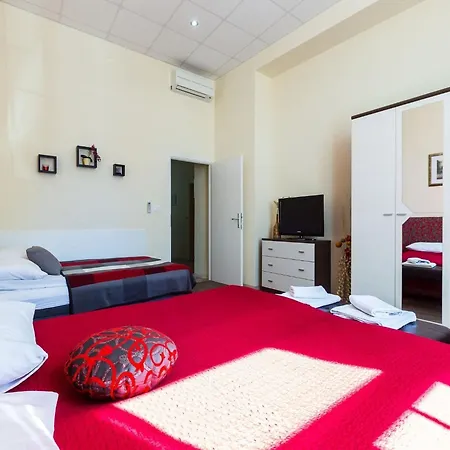 Apartment Charming And Historic Old Town - One Bedroom *