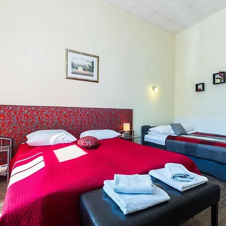 Charming And Historic Old Town - One Bedroom *